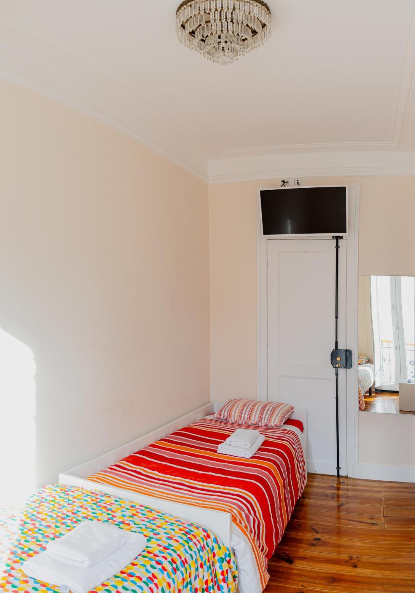 Angels Homes-N27, 3ºfloor - Bairro Tipico, Centro Lisboa Bagian luar foto